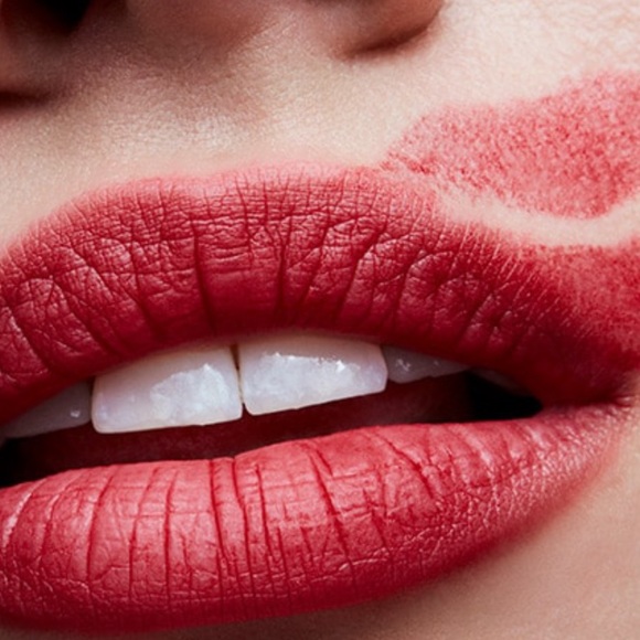 MAC Powder Kiss Lipstick in Werk, Werk, Werk - Picture 11 of 15